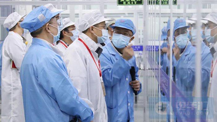 世界著名汽车公司到访西安弗迪电池工厂